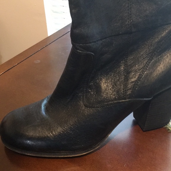Beautiful Brand New Steve Madden Tassel Boots - Picture 6 of 17